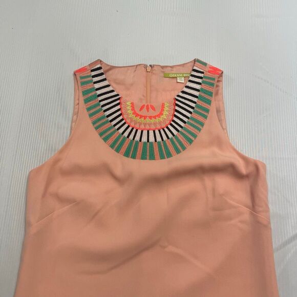 Gianni Bini Embroidered Peach Shift Sheath Dress Size XS - Picture 2 of 7